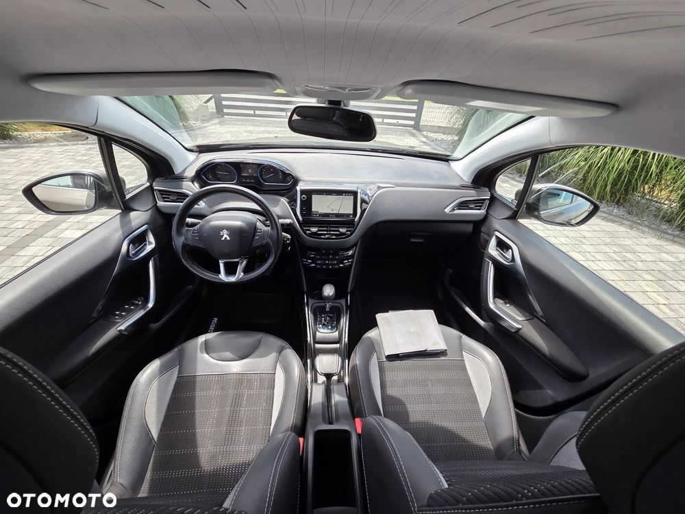 Peugeot 2008 PureTech 110 Stop&Start EAT6 Allure - 2