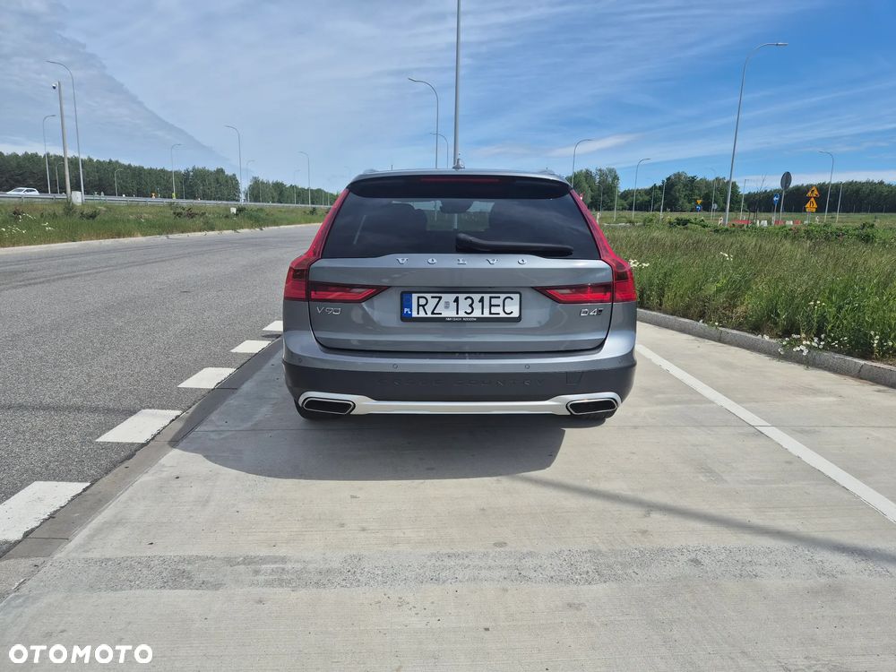 Volvo V90 D4 AWD Geartronic - 3