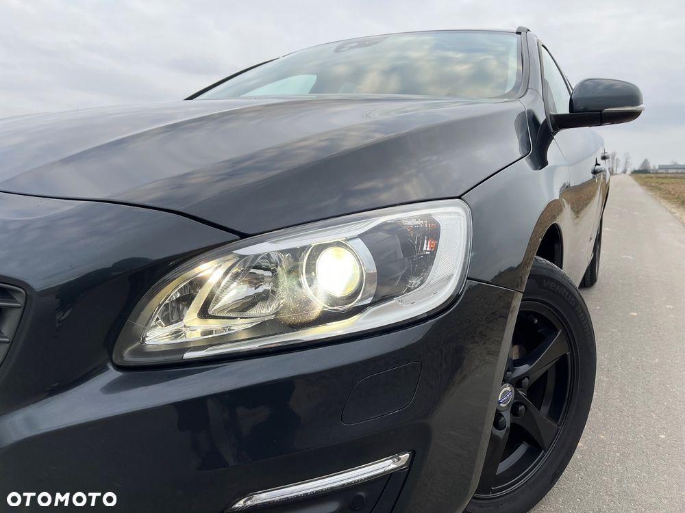 Volvo V60 D3 Drive-E Dynamic Edition (Momentum) - 7