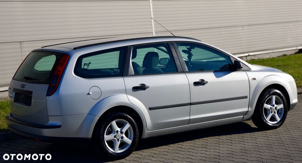 Ford Focus 1.6 16V Style - 13
