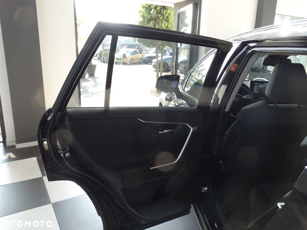 Toyota RAV4 - 33