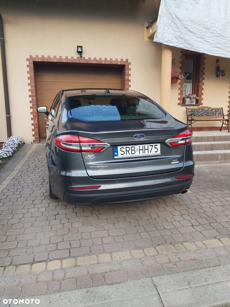 Ford Fusion - 5