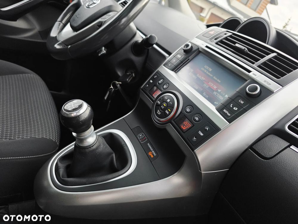 Toyota Verso 1.6 D-4D Premium - 33