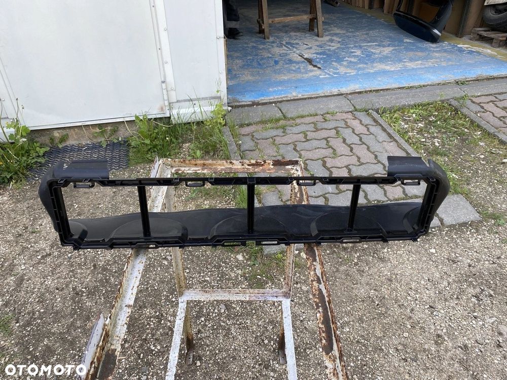 WLOT KIEROWNICA POWIETRZA AUDI A5 8B3 B10 8B3121292L - 2