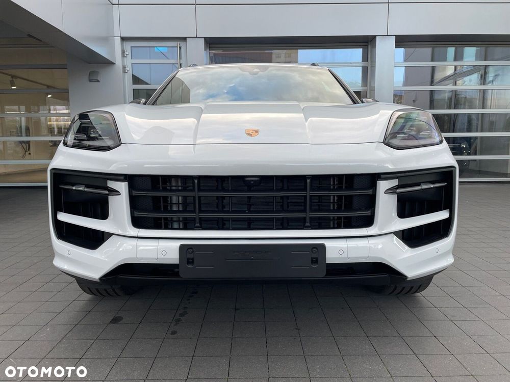 Porsche Cayenne - 2