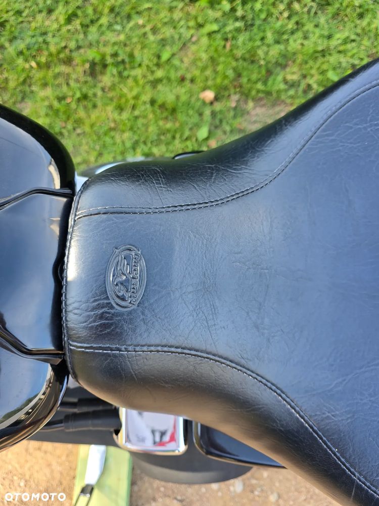 Harley-Davidson Dyna Super Glide - 13