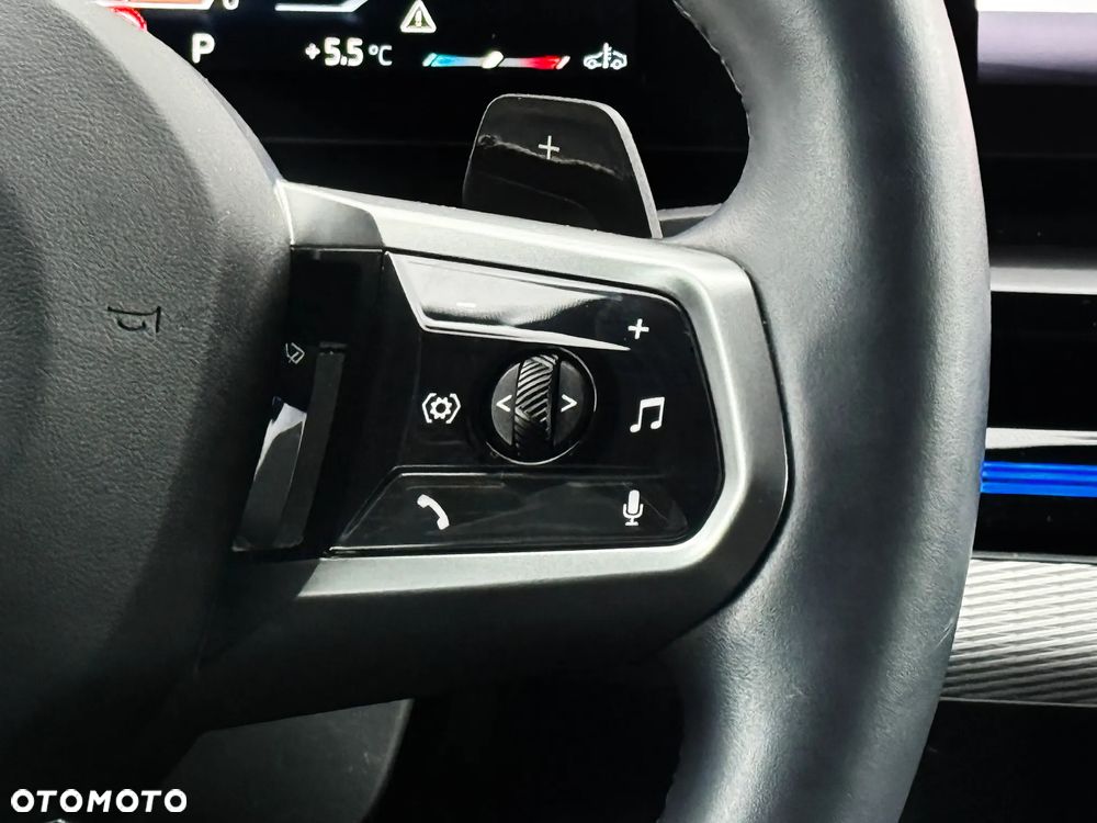 BMW Seria 5 520d xDrive - 22