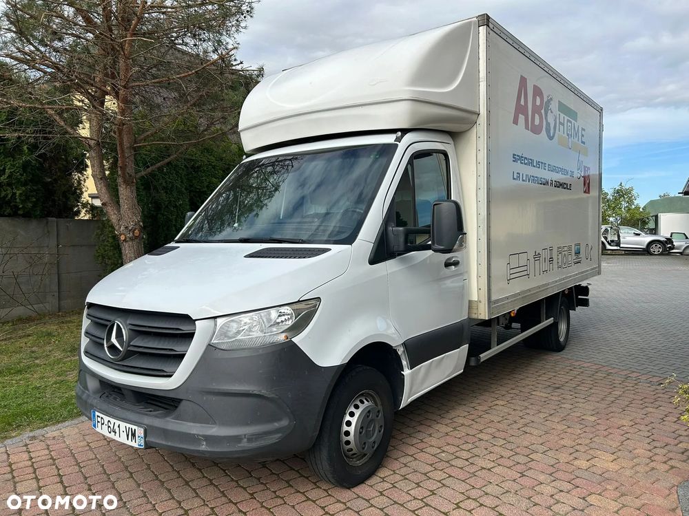 Mercedes-Benz sprinter