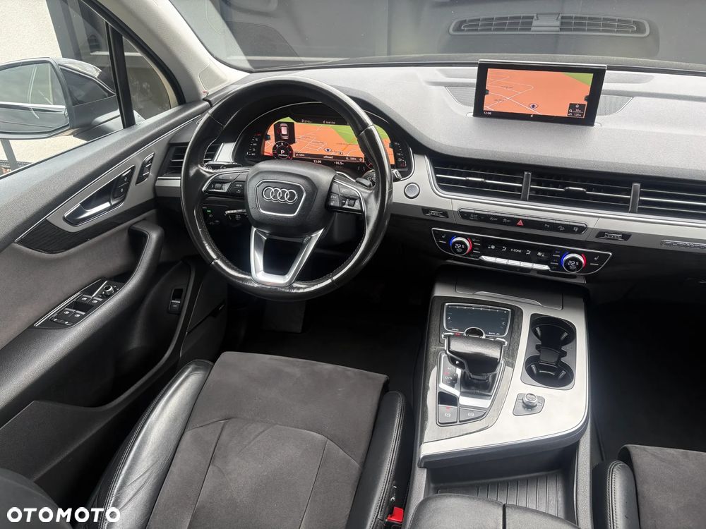 Audi Q7 - 32