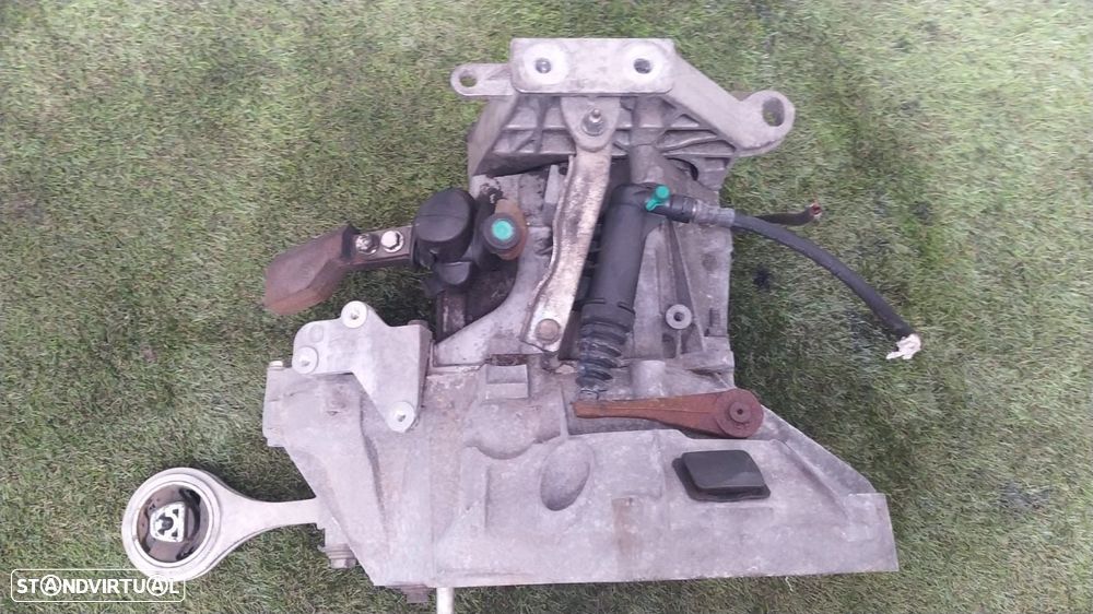 CAIXA VELOCIDADES FIAT GRANDE PUNTO 2013 - 3