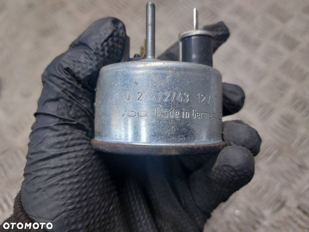 LICZNIK ZEGARY PALIWO TEMPERATURA MERCEDES-BENZ T1 KACZKA 2.4 D - 15