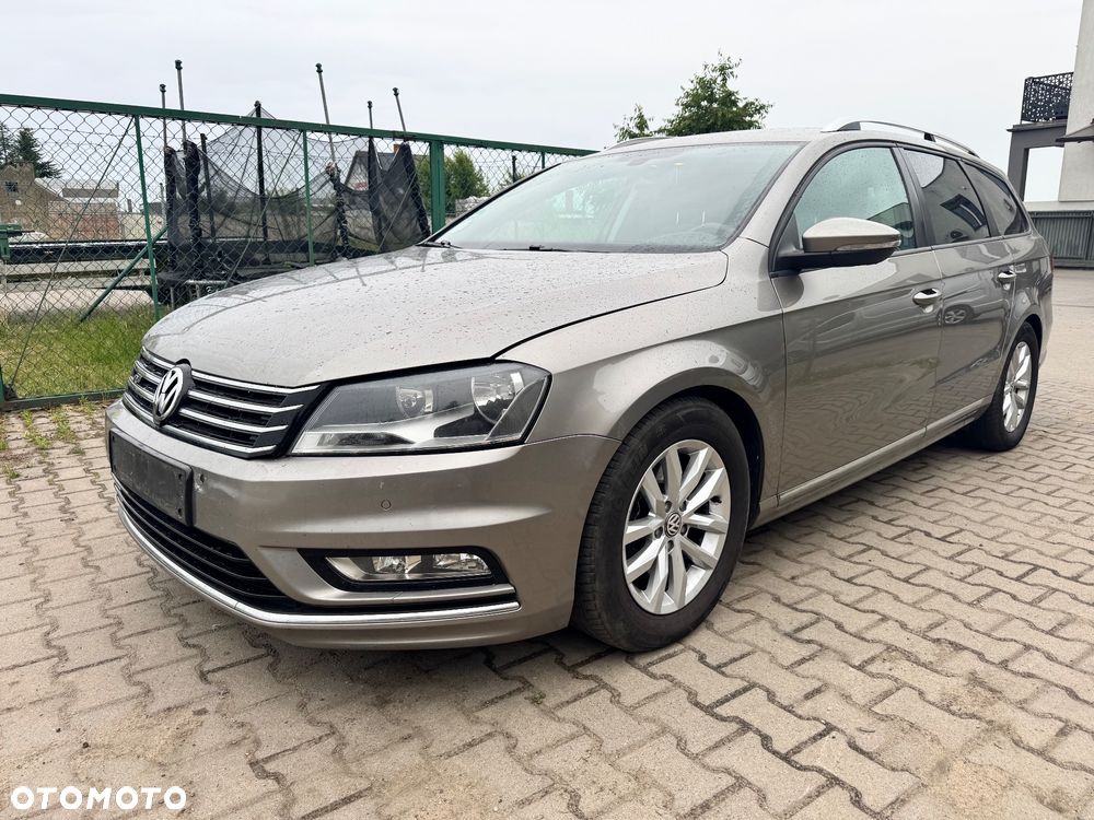 Volkswagen Passat 2.0 TDI BlueMotion Technology R-Line - 2