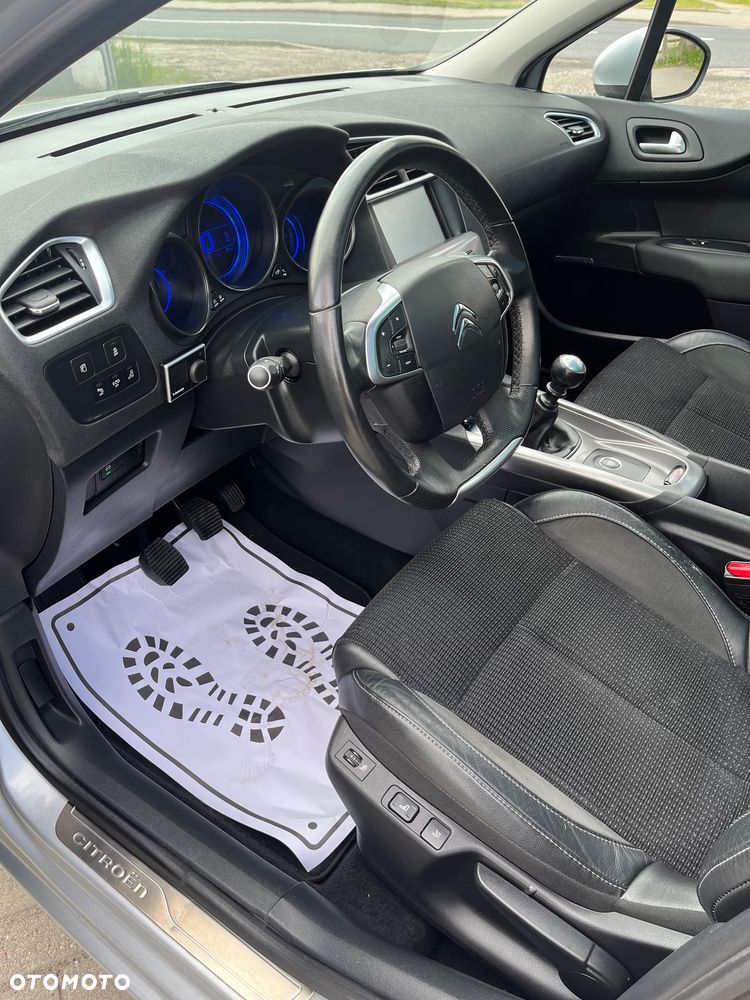 Citroën C4 HDi 150 Exclusive - 17