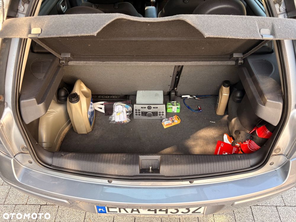 Opel Corsa 1.2 16V Silverline - 36