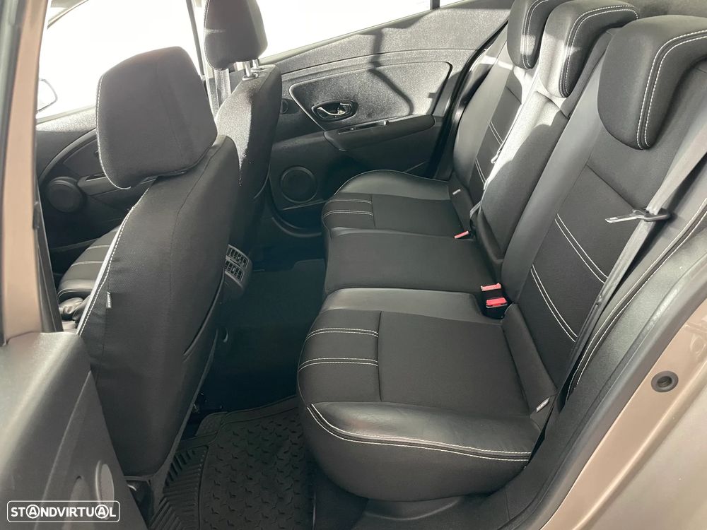 Renault Fluence 1.5 dCi Dynamique - 16