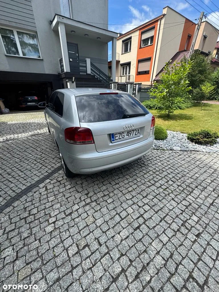 Audi A3 1.9 TDI Ambiente - 4