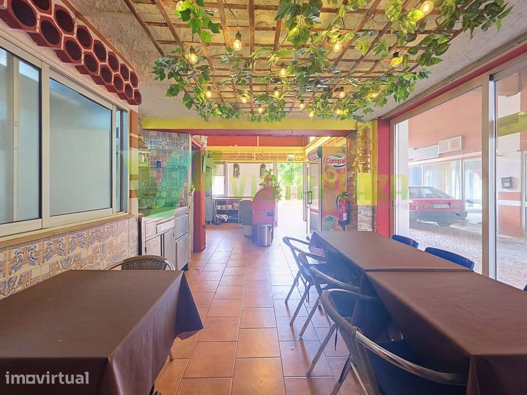 Restaurante, Churrasqueira, Grill Take-Away Zona Ribeirinha - Grande imagem: 2/24