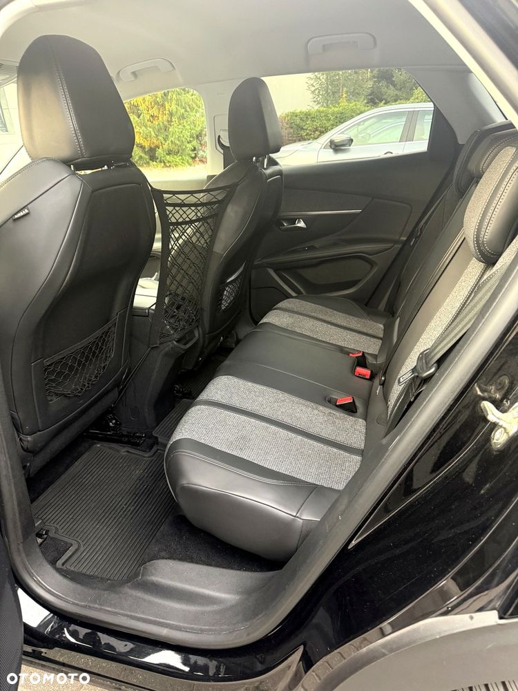 Peugeot 3008 - 18