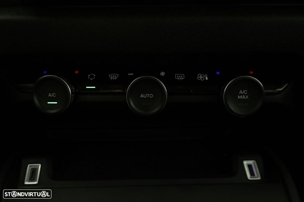 Citroën C4 1.2 PureTech Plus EAT8 - 13