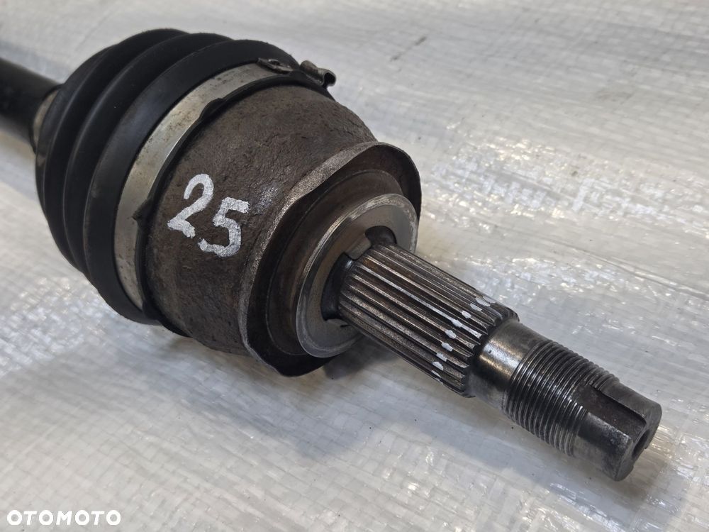 PÓŁOŚ PRAWA DŁUGA OPEL MOKKA A 1.7 CDTI 95390015 - 2