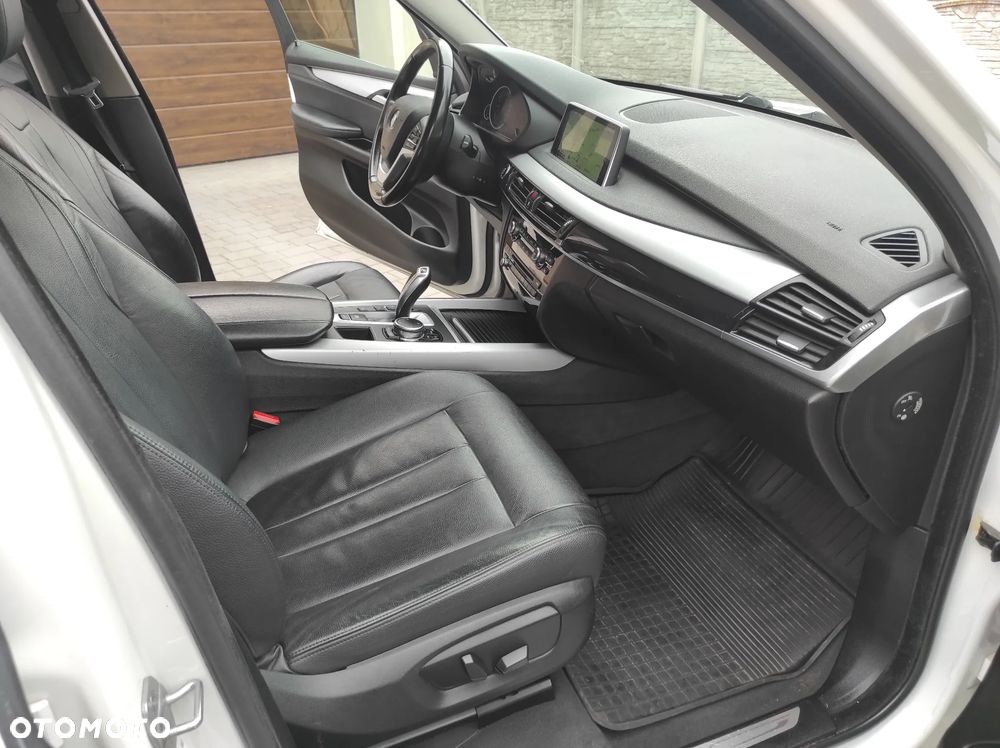 BMW X5 xDrive25d - 33