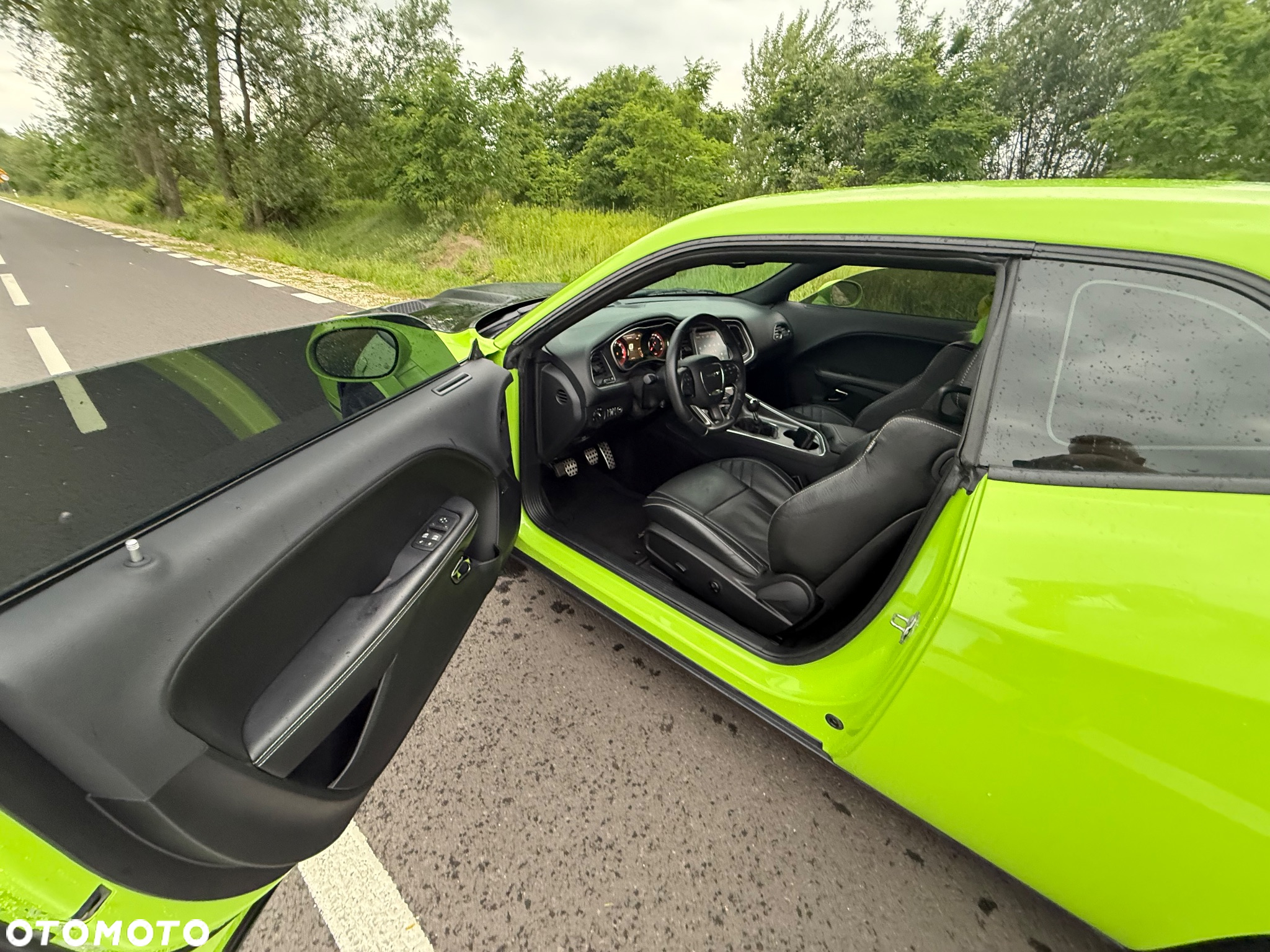 Dodge Challenger - 9