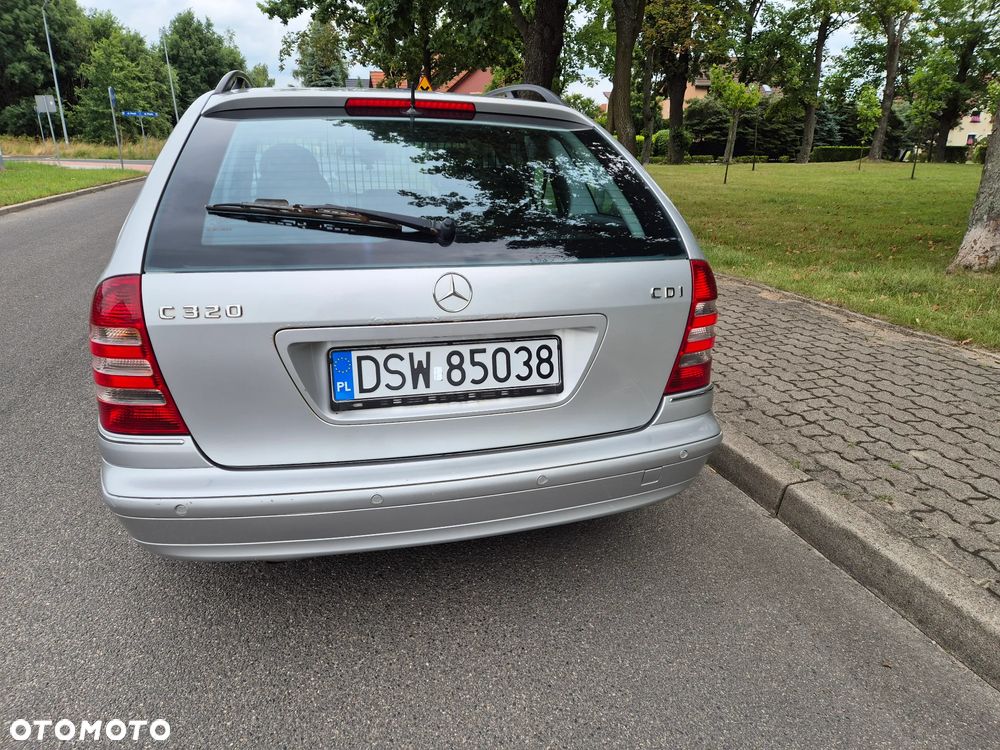 Mercedes-Benz Klasa C - 16