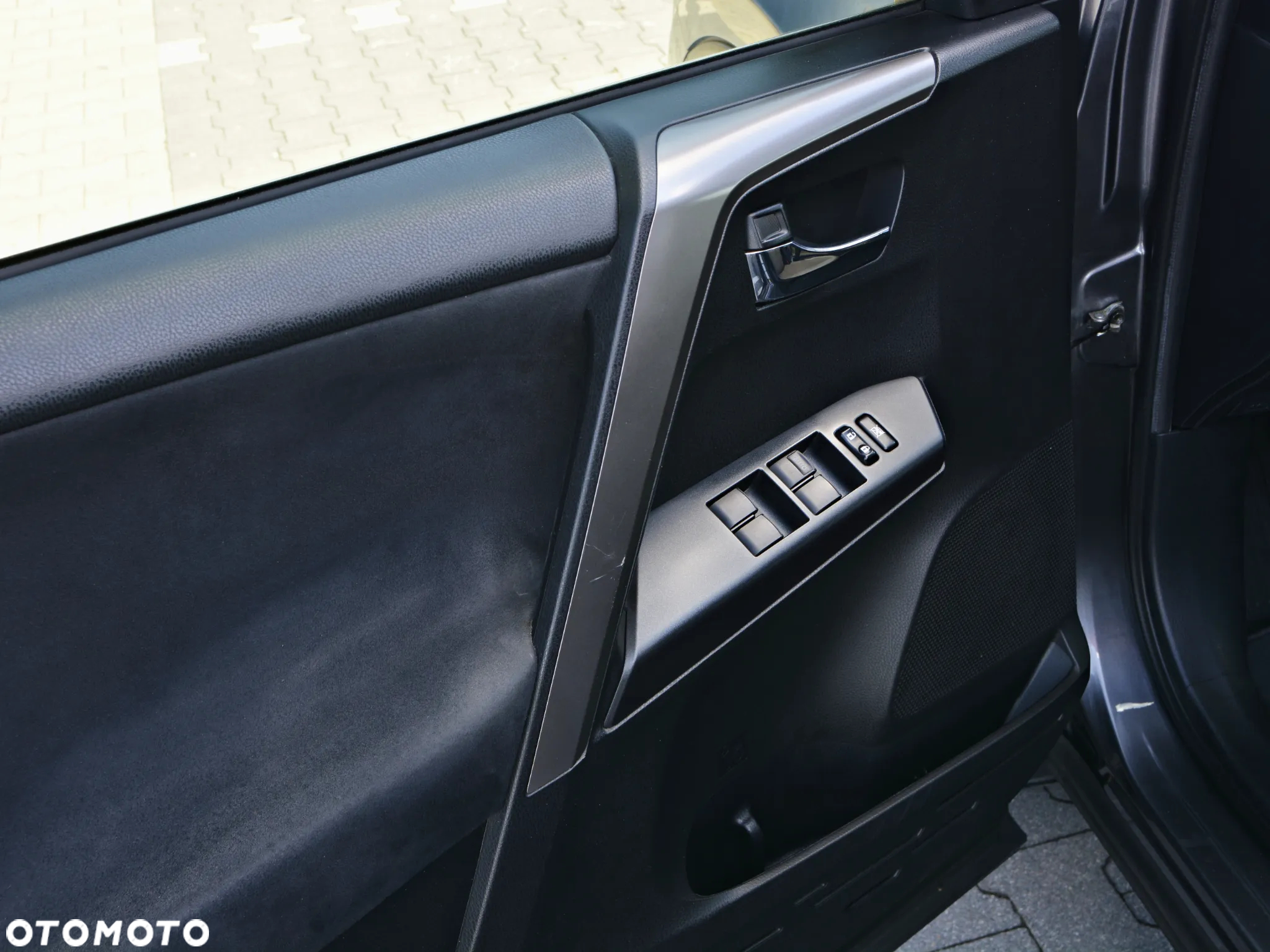 Toyota RAV4 - 15