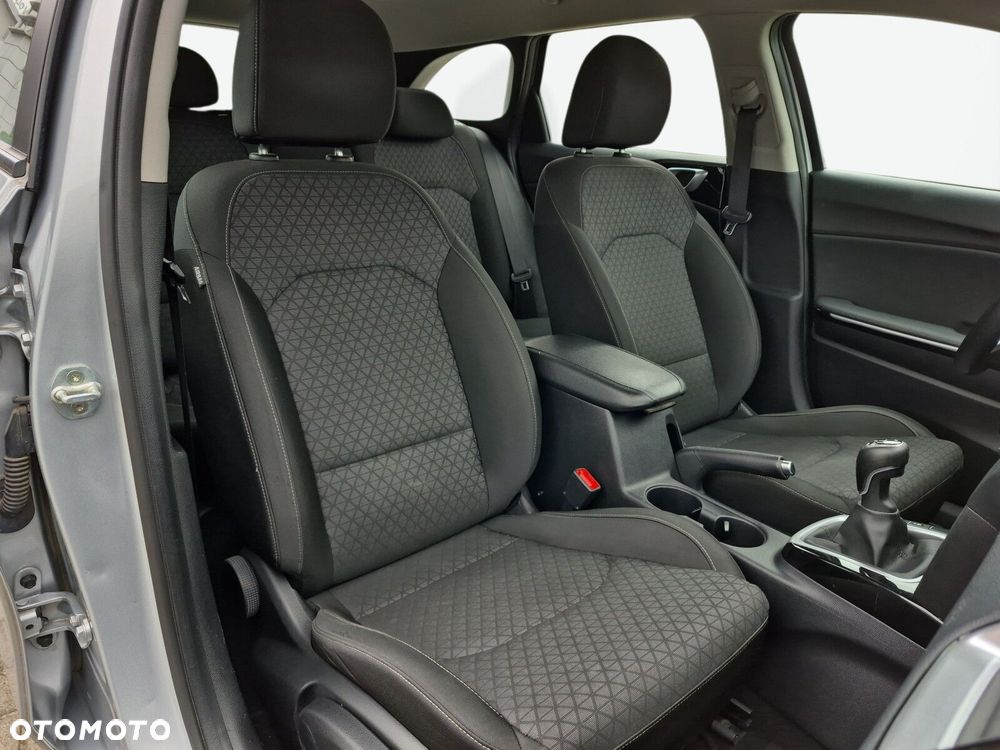 Kia Ceed 1.6 CRDi mHEV L Business Line - 14