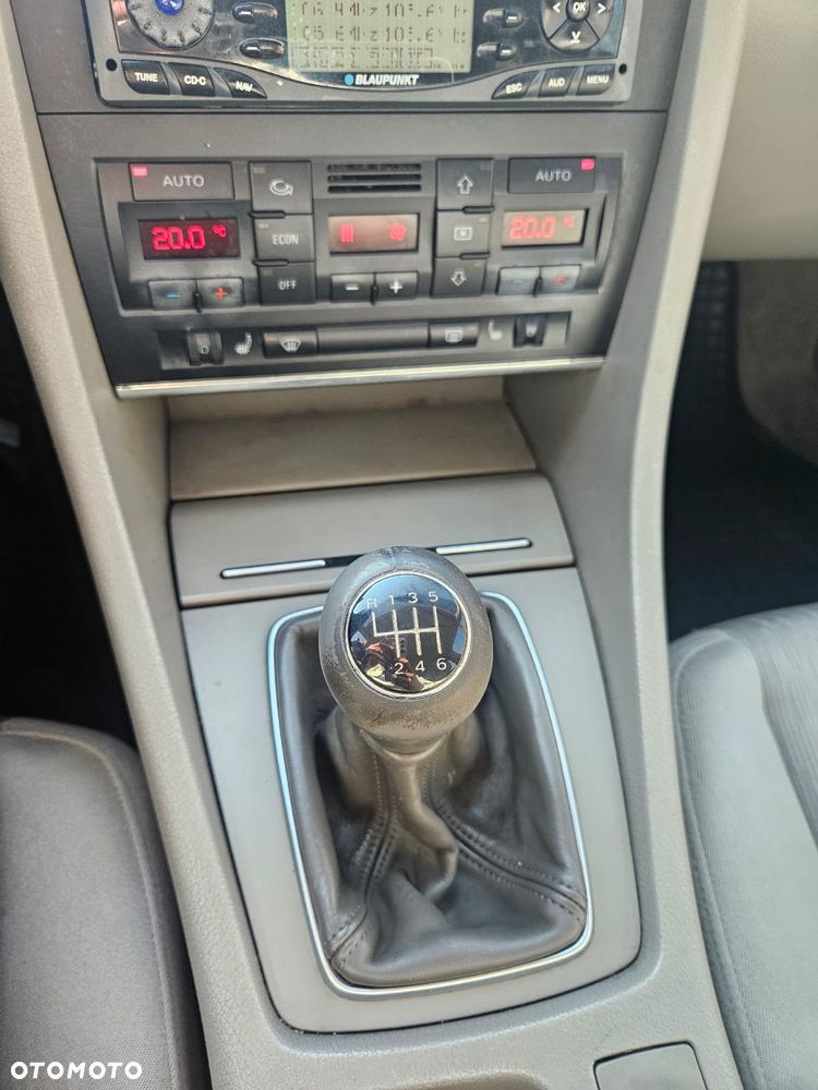 Audi A4 Limousine 2.0 TDI - 17