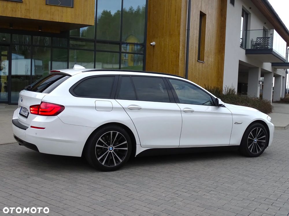 BMW Seria 5 530d xDrive Sport-Aut Luxury Line - 28
