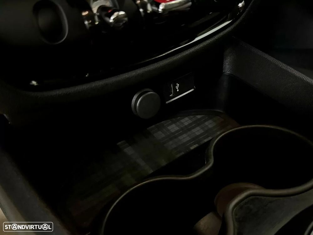 MINI Clubman One D Sport Edition - 39