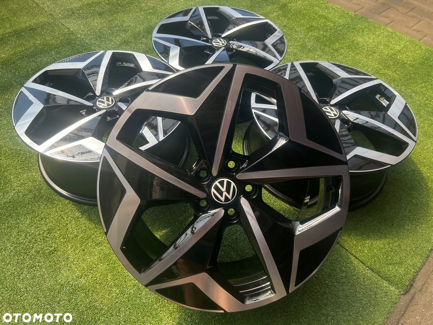 KOMPLET FELG FELGI ALU VOLKSWAGEN VW ID3 ID.3 GOLF TIGUAN 19 ORYGINALNE - 2
