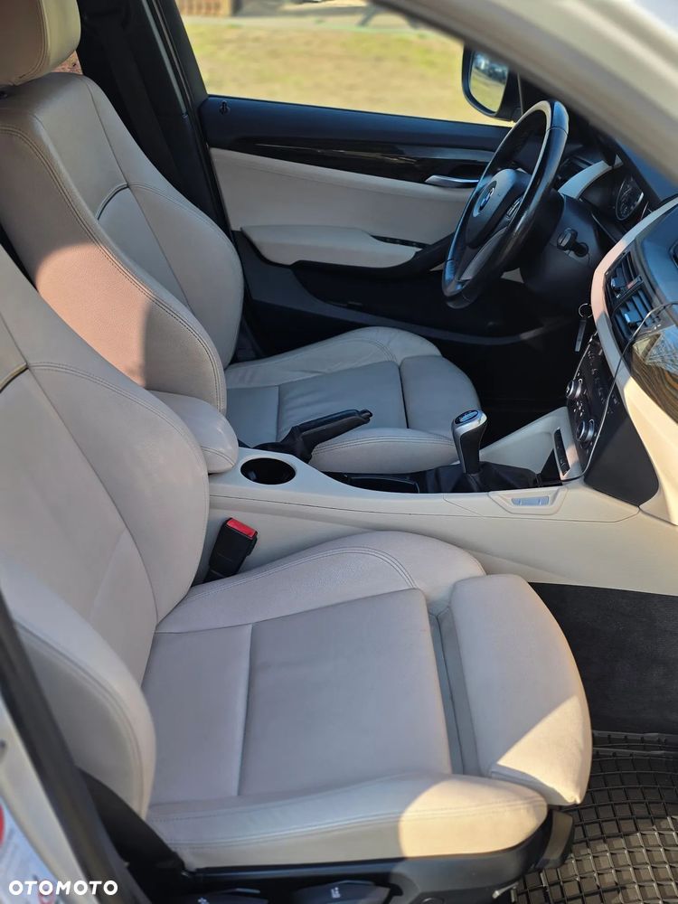 BMW X1 sDrive18d - 16