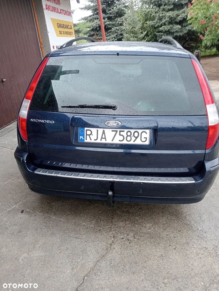 Ford Mondeo 1.8 Ambiente - 4
