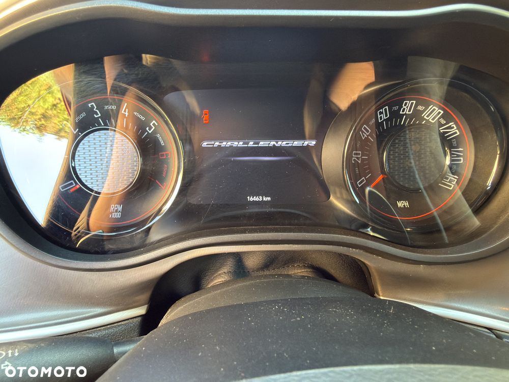 Dodge Challenger 5.7 R/T - 18