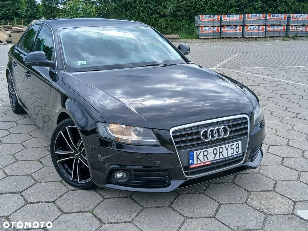 Audi A4 Limousine - 28