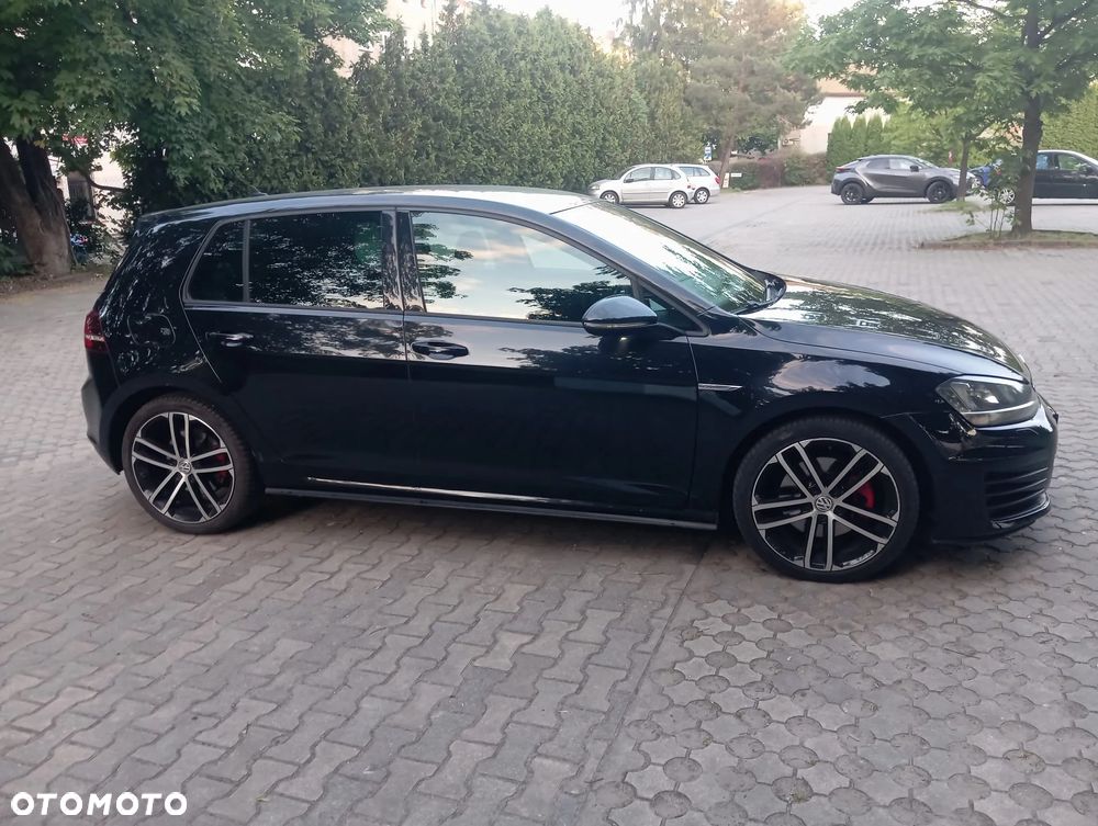 Volkswagen Golf GTD (BlueMotion Technology) - 3