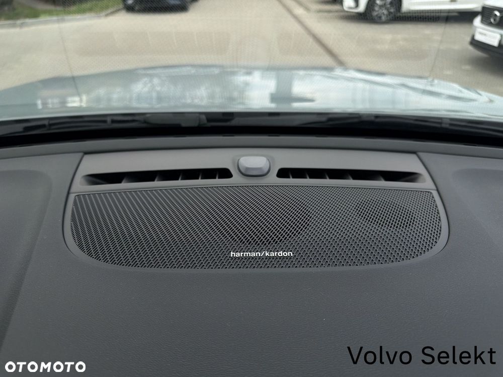 Volvo XC 40 - 26