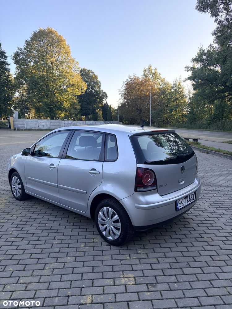 Volkswagen Polo - 9