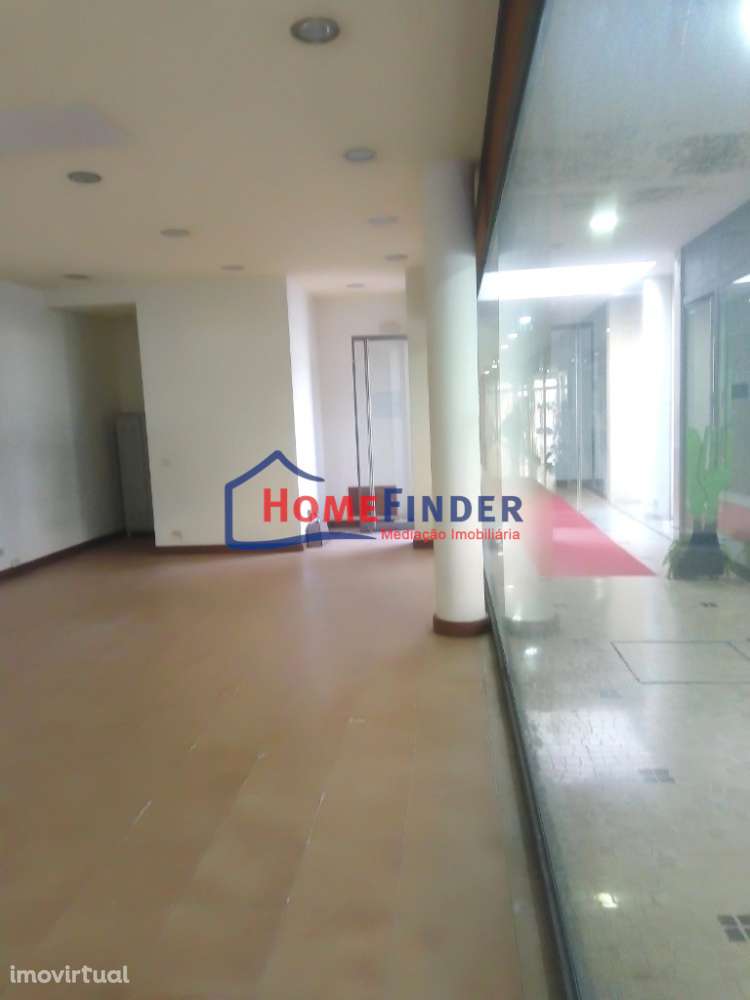 Loja com 44 m² no CENTRO de BRAGA! - Grande imagem: 3/12