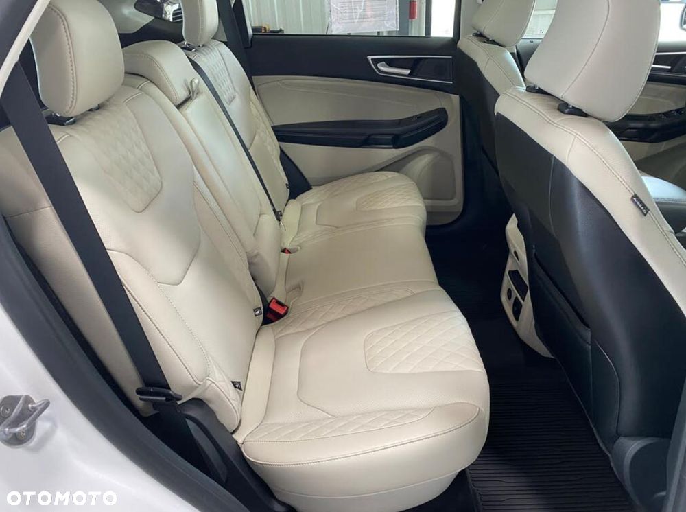Ford Edge - 5