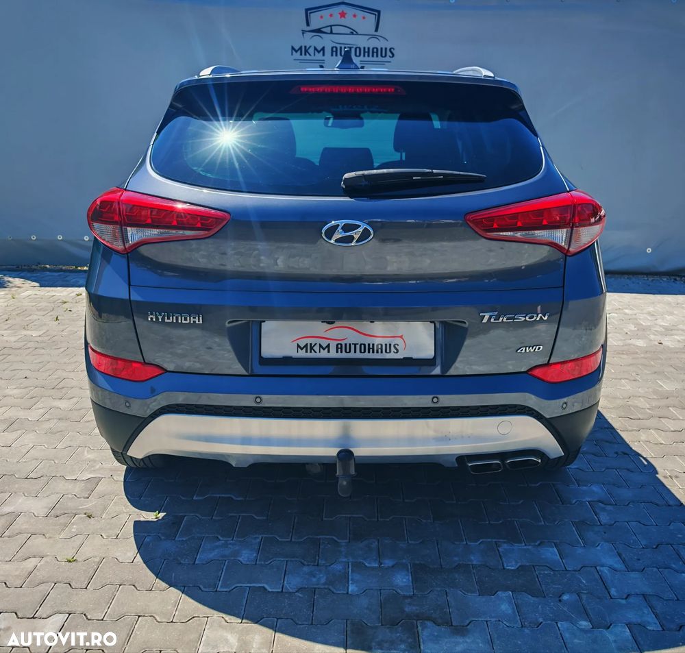 Hyundai Tucson 2.0 CRDI 4WD 6AT Premium+ Design Pack - 16