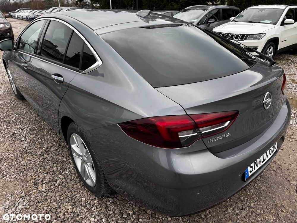 Opel Insignia 1.5 T Enjoy S&S - 12