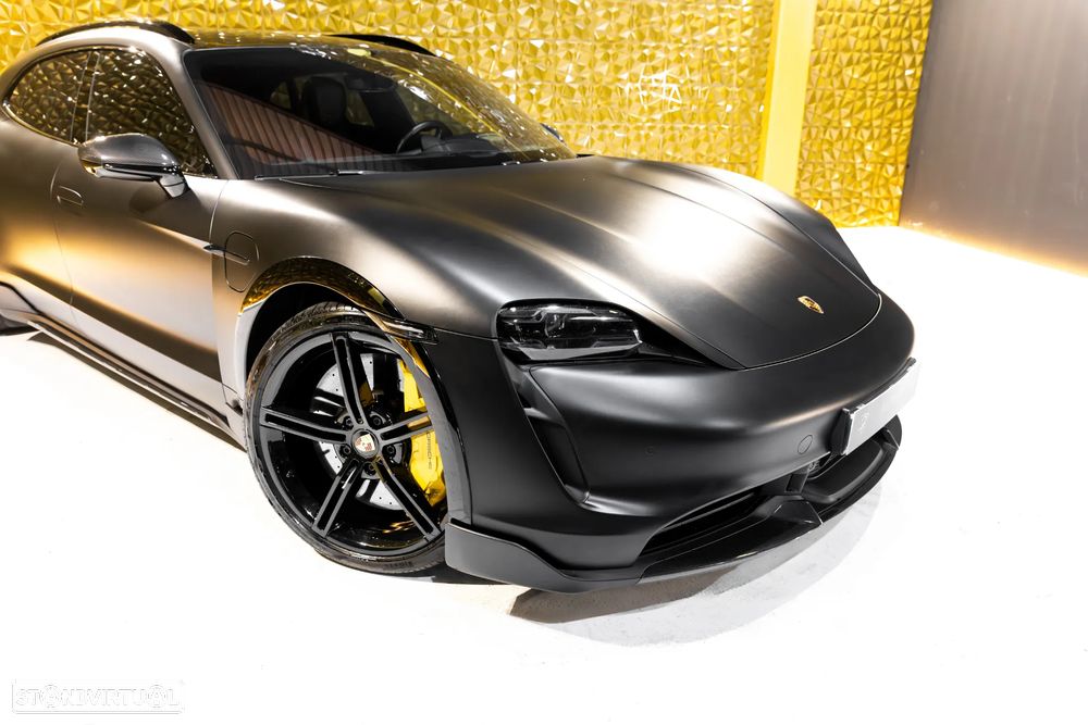 Porsche Taycan Cross Turismo Turbo S - 5