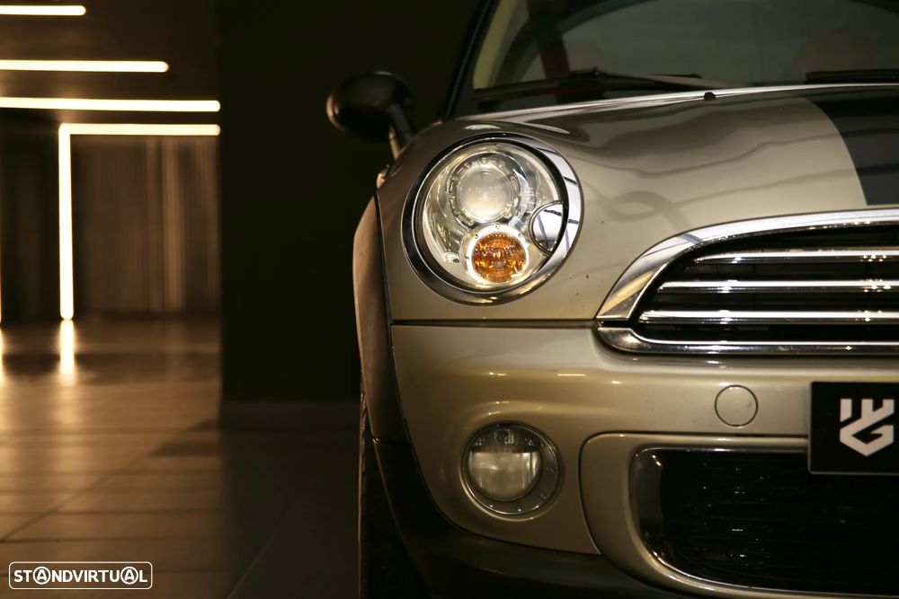 MINI 3 Portas Cooper D - 1