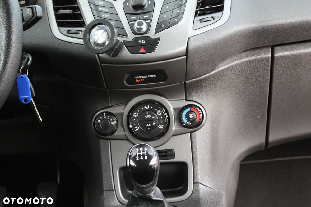 Ford Fiesta 1.25 Trend Edition - 28