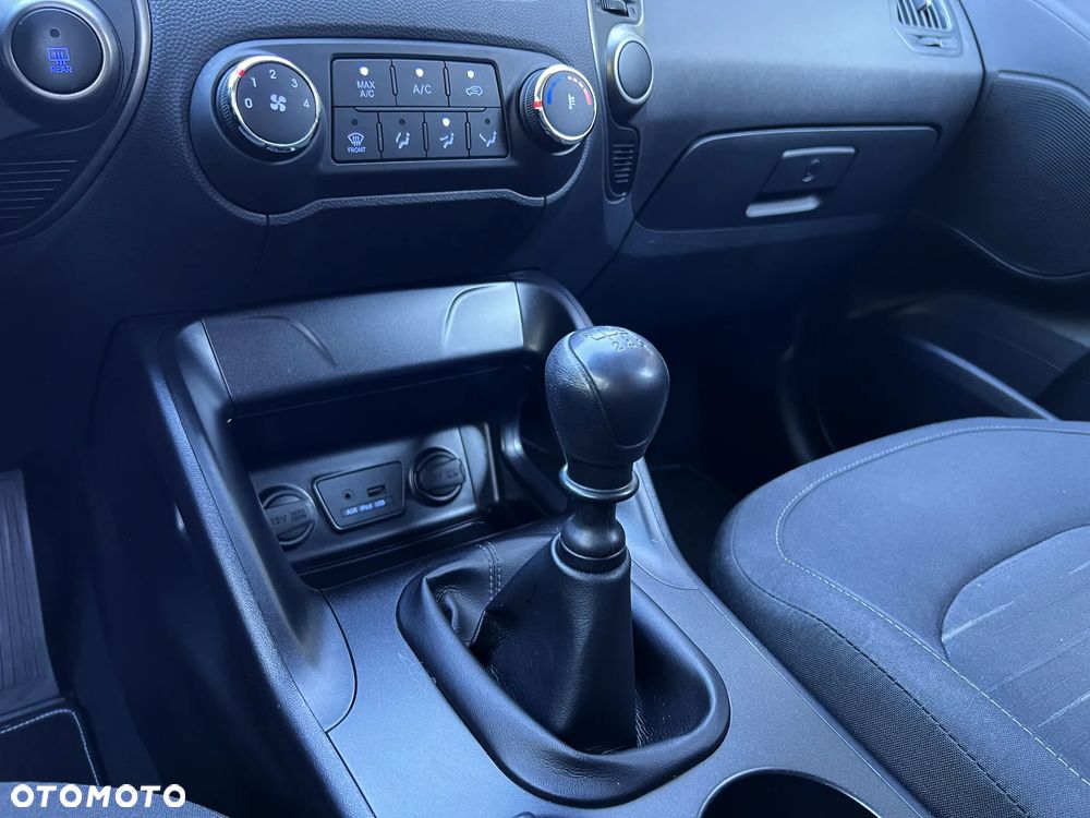 Hyundai ix35 1.6 2WD Fifa World Cup Edition - 31