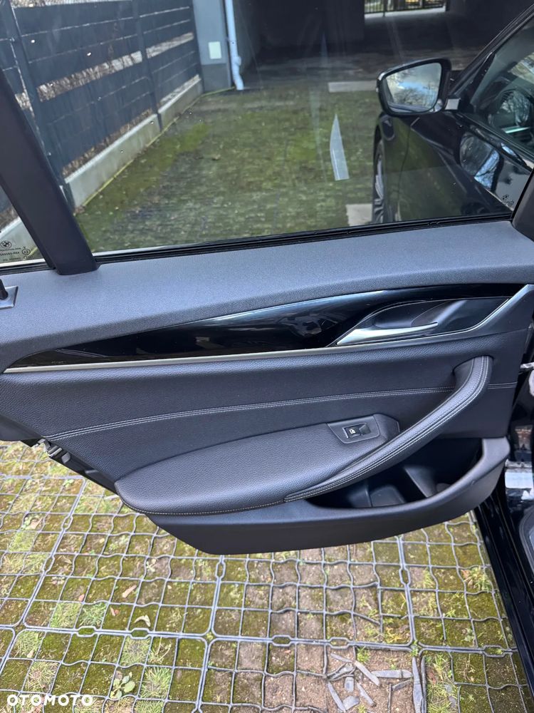 BMW Seria 5 520d Sport Line - 8