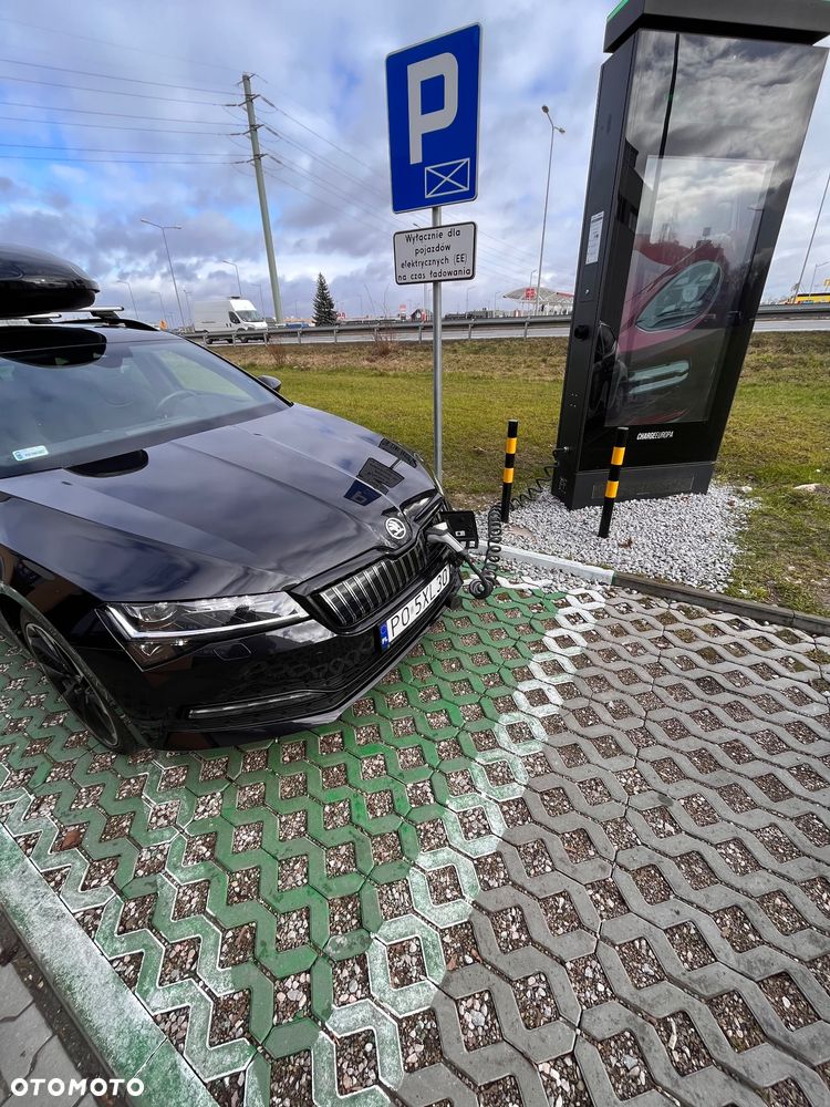 Skoda Superb 1.4 TSI Plug-In Hybrid Sportline DSG - 24